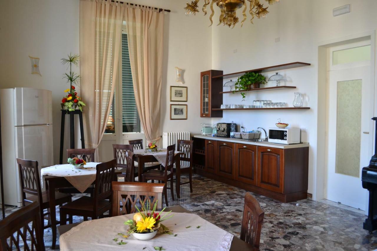Le Signorine B&B Lecce Eksteriør billede